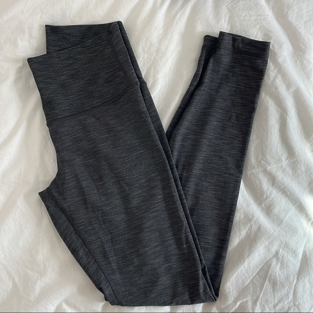 lululemon luxtreme black patterned leggings 28”